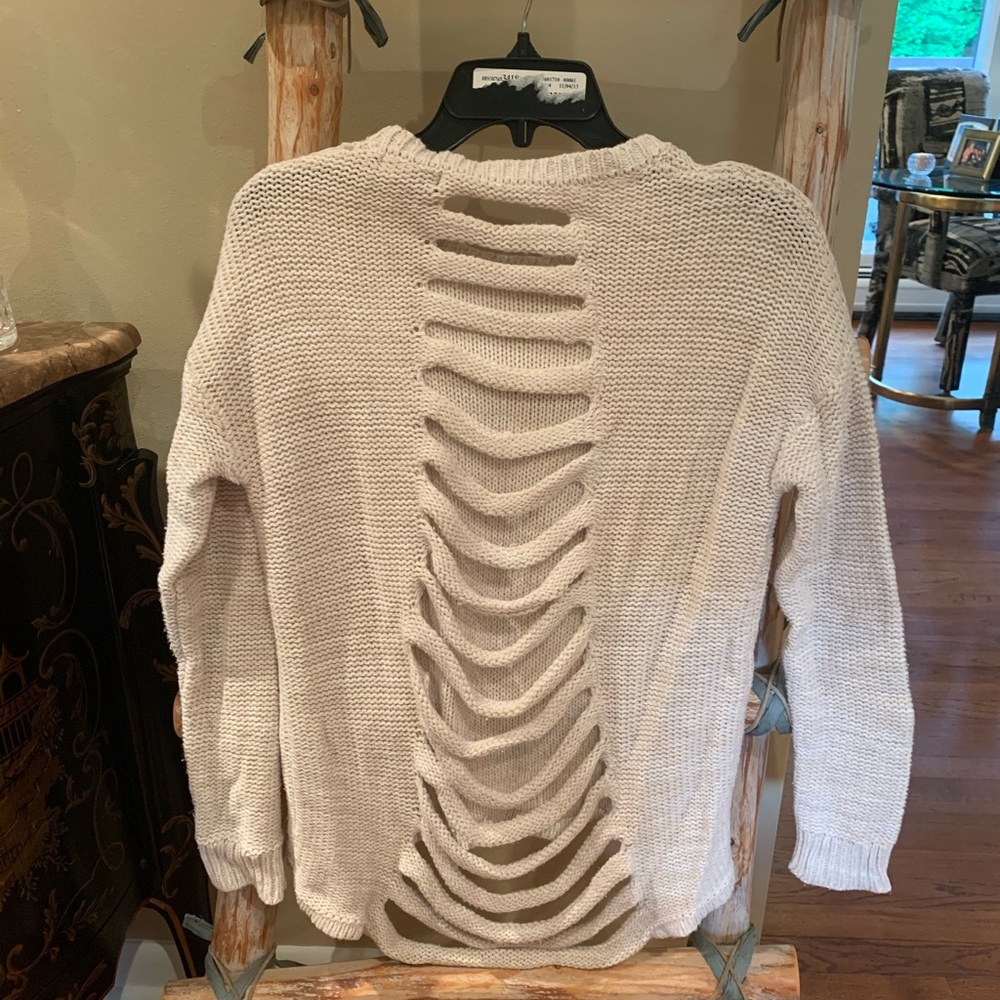 Cream open back sweater - Picture 2 of 2
